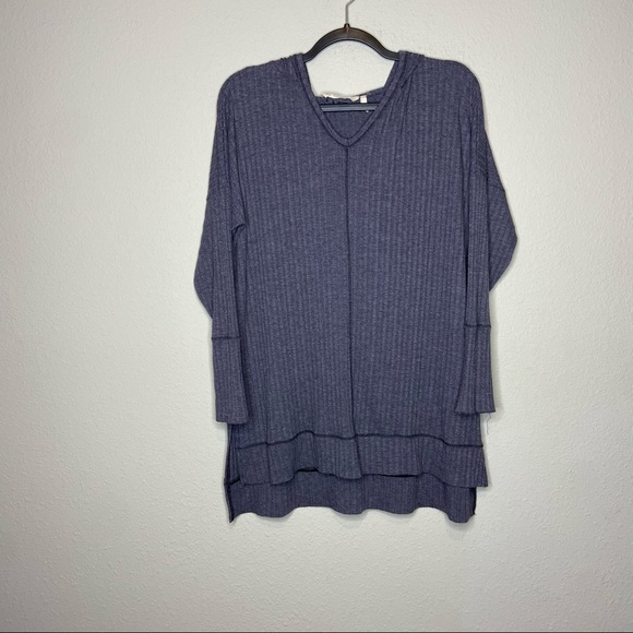 Soft Surroundings Tops - SOFT SURROUNDINGS Gray Ribbed Hooded Tunic Large